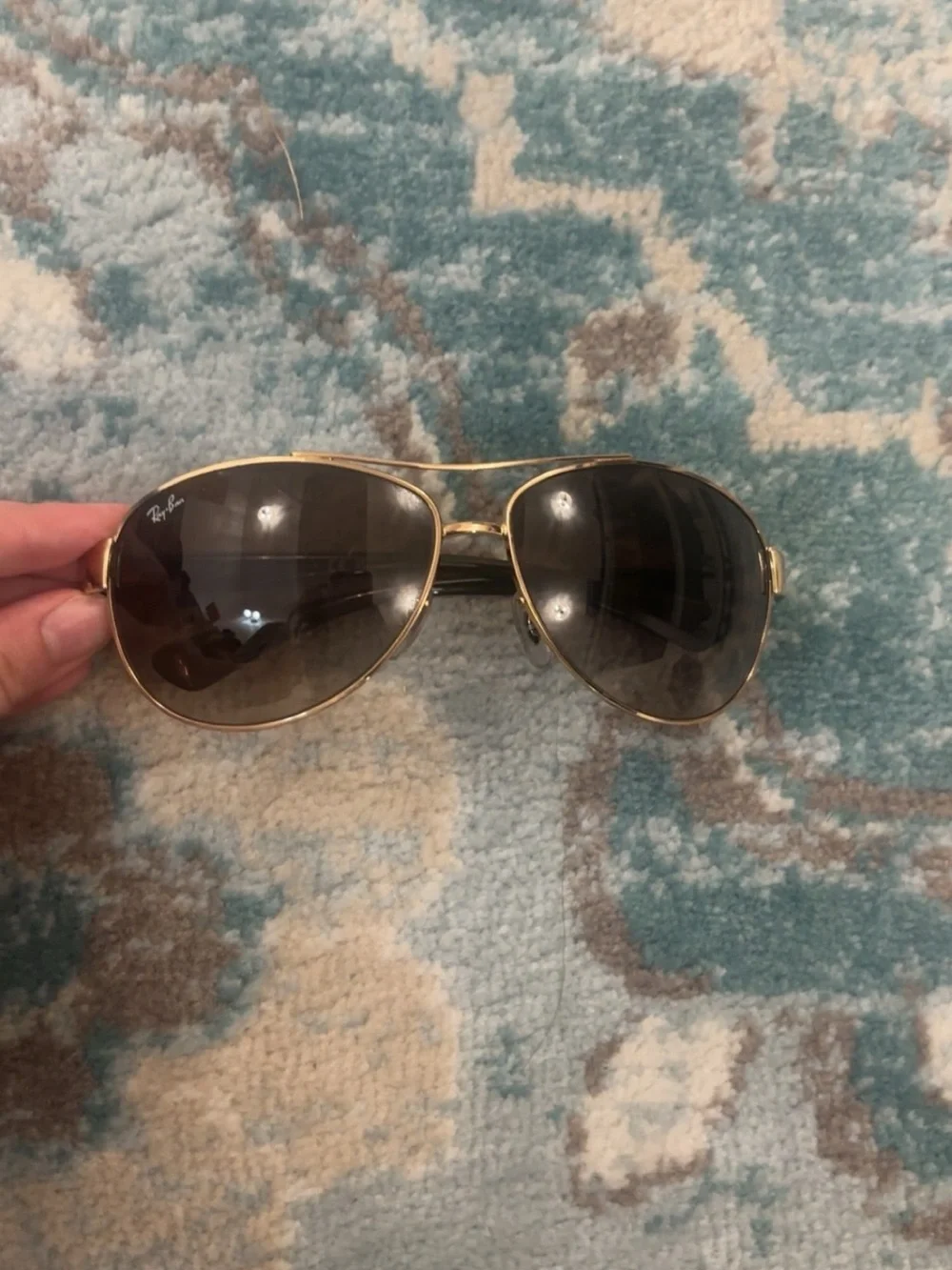 Ray-Ban Gold Frame Sunglasses with Brown Lenses No Scratches